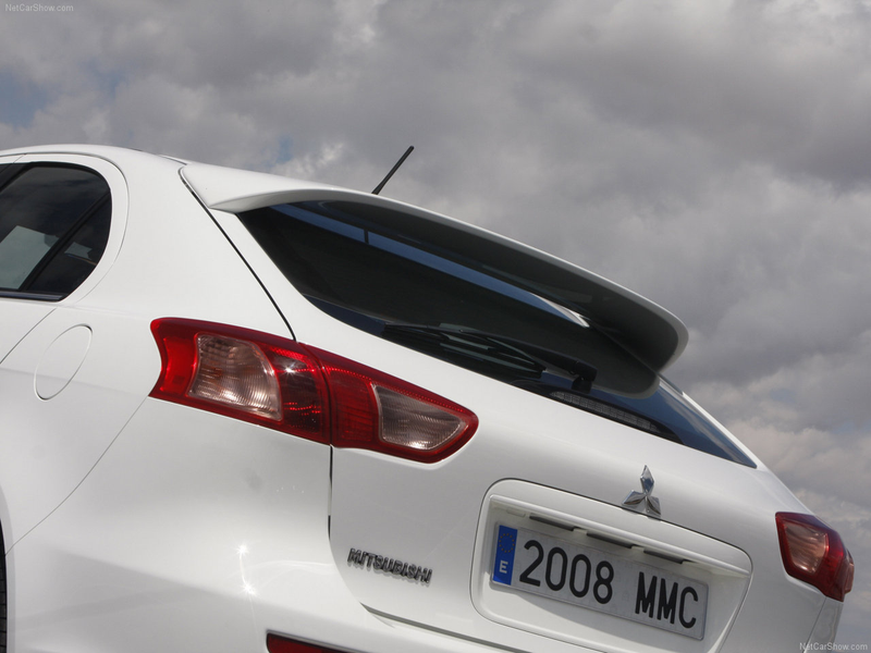 Illustration for article titled 2010 Mitsubishi Lancer Sportback Coming To America, Five-Door Style